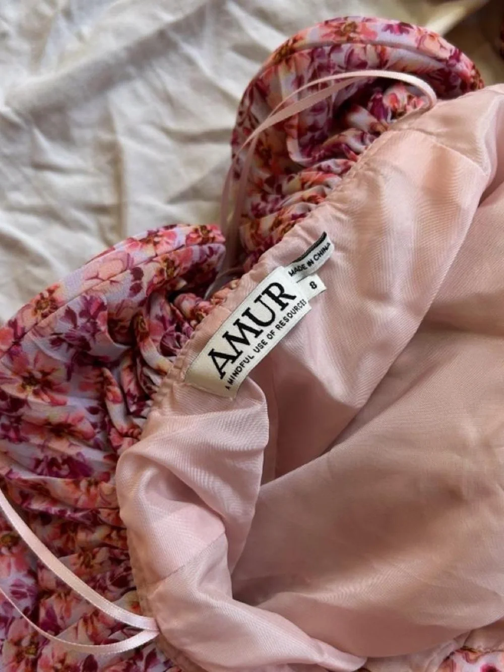 AMUR ruffled halter